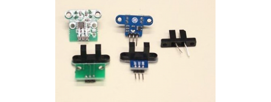 Robotic car with speed sensor