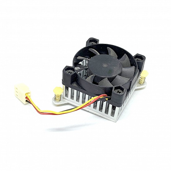 Heatsink with Fan for Thermoelectric Peltier Cooling System